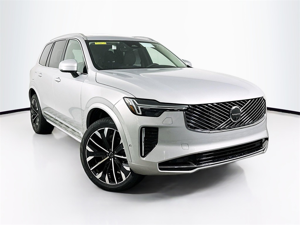 2025 Volvo XC90 2025.5 B5 Plus