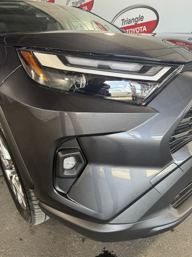 Thumbnail: 2025 Toyota RAV4 - 13