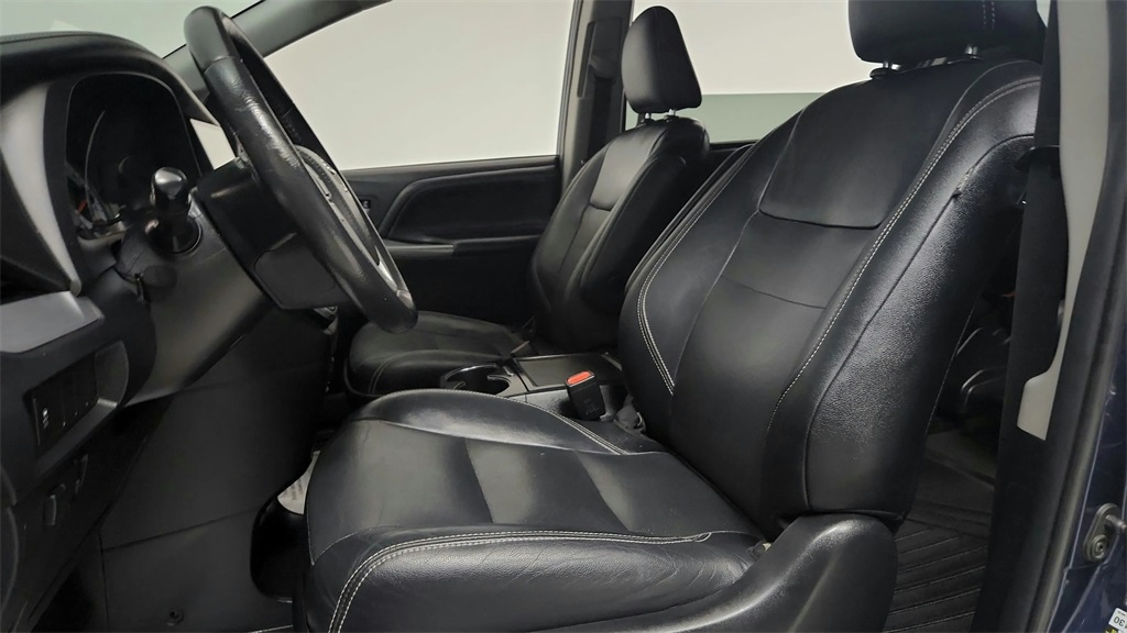 2018 Toyota Sienna SE Blue at Classic Elite Chevrolet Sugar Land