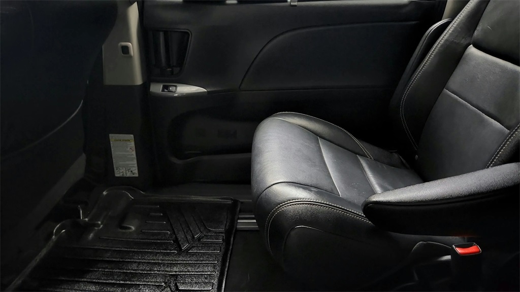 2018 Toyota Sienna SE Blue at Classic Elite Chevrolet Sugar Land