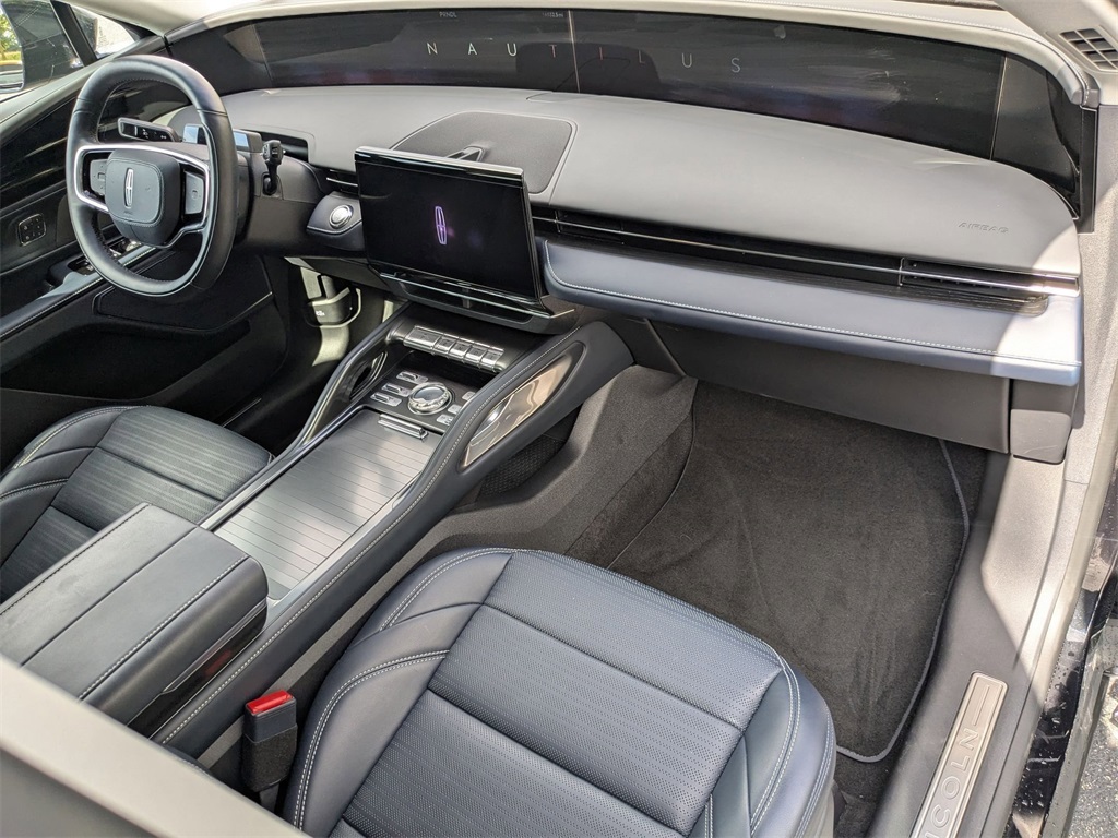 Used 2024 Lincoln Nautilus For Sale in Findlay, OH