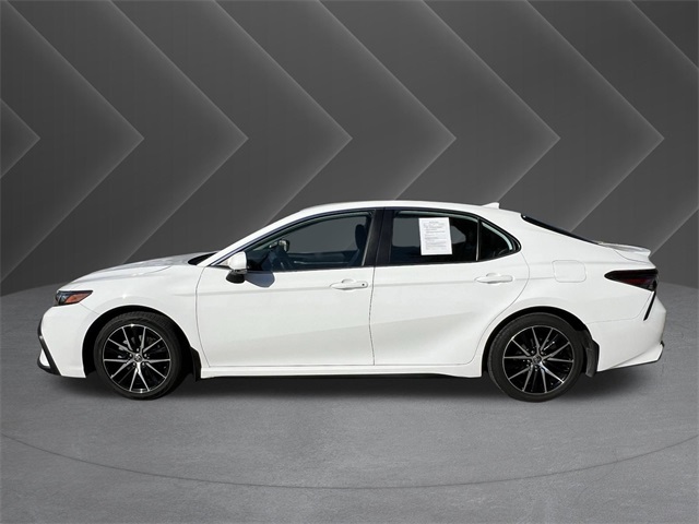 2024 Toyota Camry SE - 1