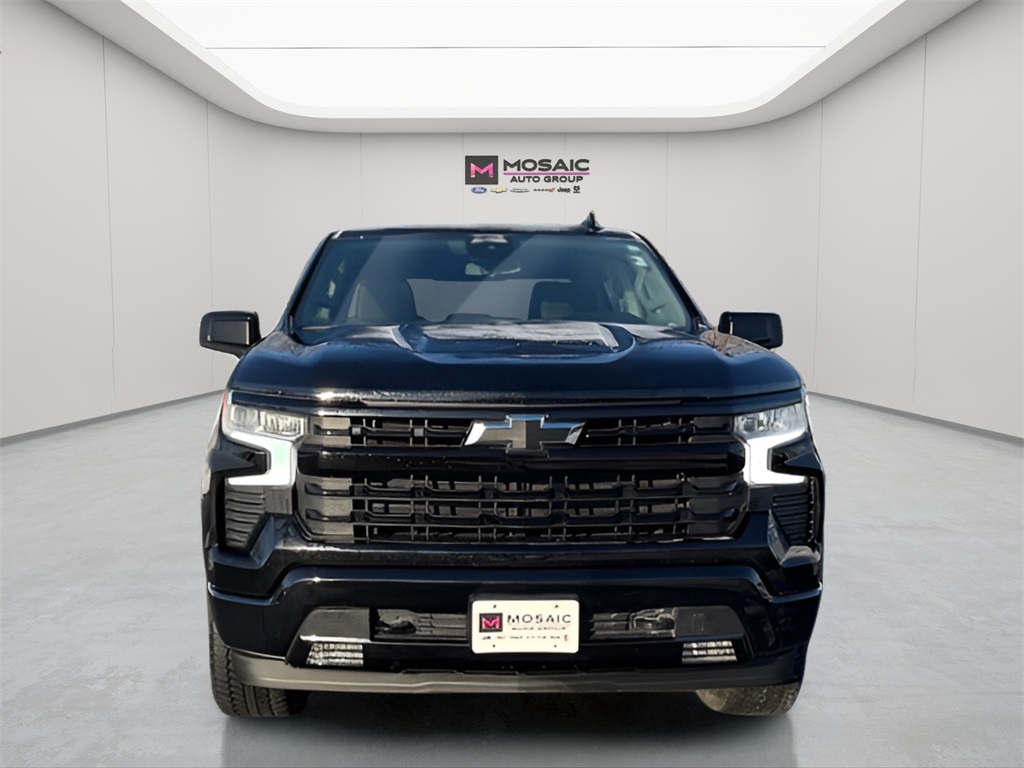 Used 2024 Chevrolet Silverado 1500 RST with VIN 1GCUDEED9RZ370628 for sale in Zumbrota, Minnesota