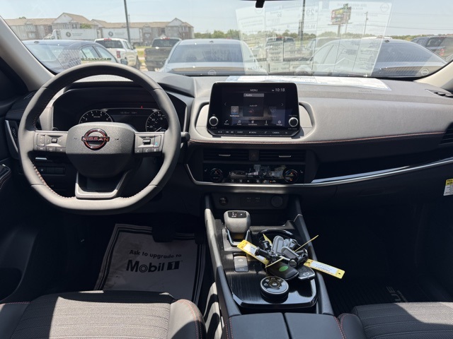 2026 Nissan Rogue SV photo 2