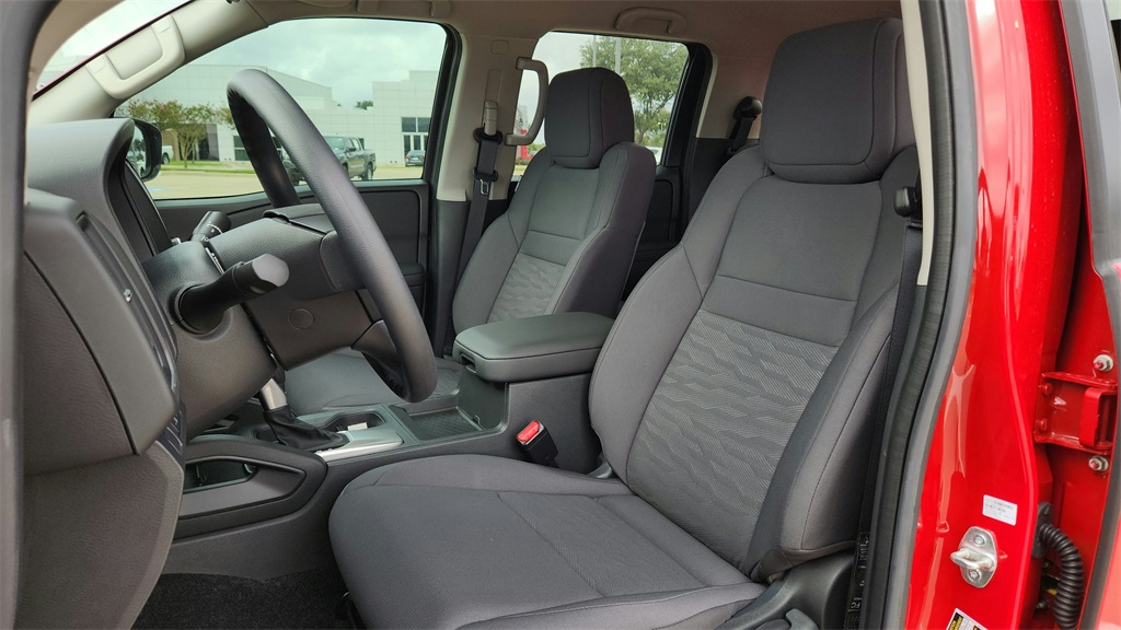 2024 Nissan Frontier