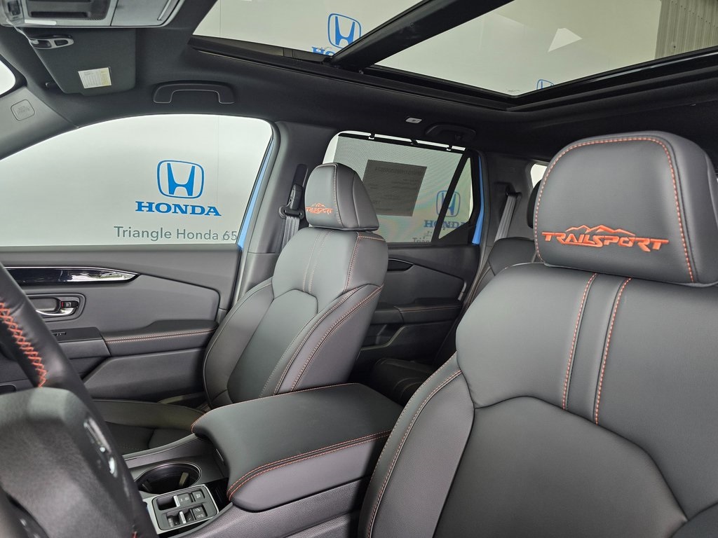 Thumbnail: 2025 Honda Pilot - 16