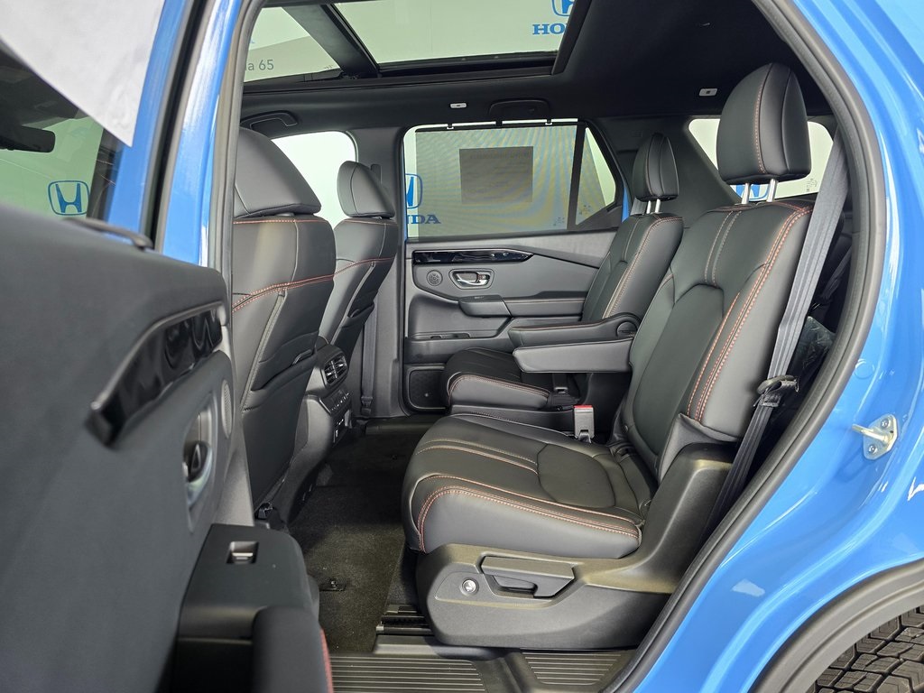Thumbnail: 2025 Honda Pilot - 17