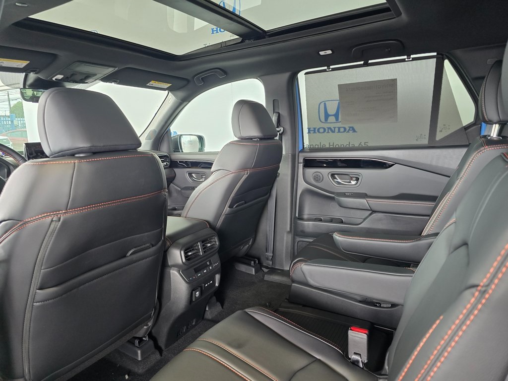 Thumbnail: 2025 Honda Pilot - 20