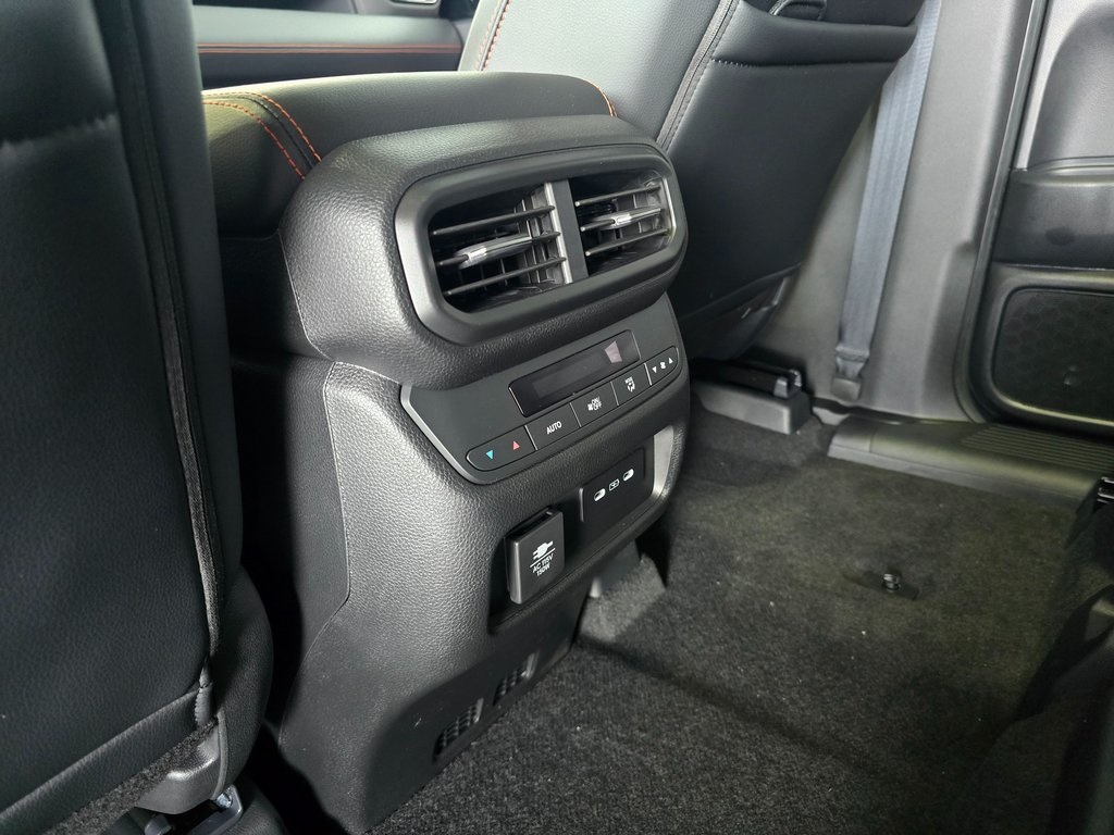 Thumbnail: 2025 Honda Pilot - 21