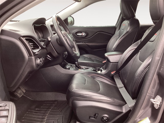 Used Car 2019 Jeep Cherokee  Trailhawk For Sale Under $20,000 In San Antonio, Texas