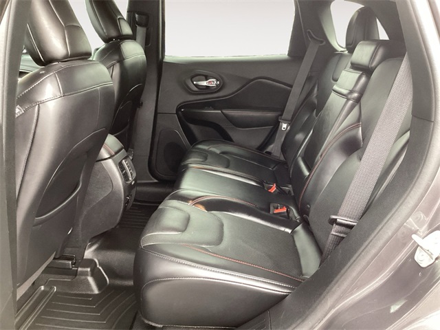 Used Car 2019 Jeep Cherokee  Trailhawk For Sale Under $20,000 In San Antonio, Texas