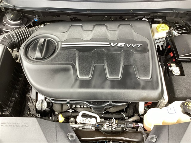 Used Car 2019 Jeep Cherokee  Trailhawk For Sale Under $20,000 In San Antonio, Texas