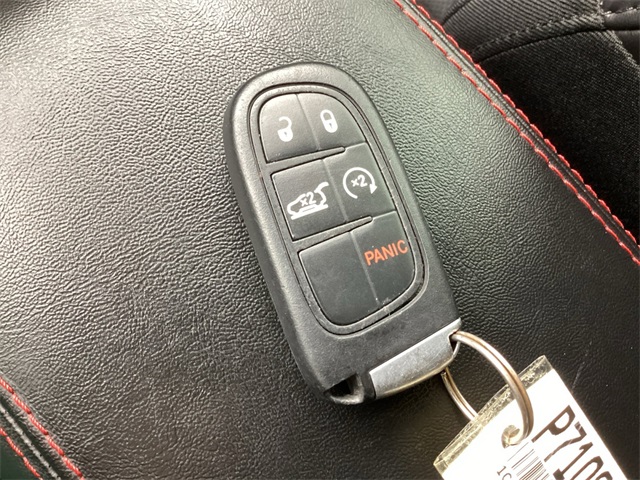 Used Car 2019 Jeep Cherokee  Trailhawk For Sale Under $20,000 In San Antonio, Texas