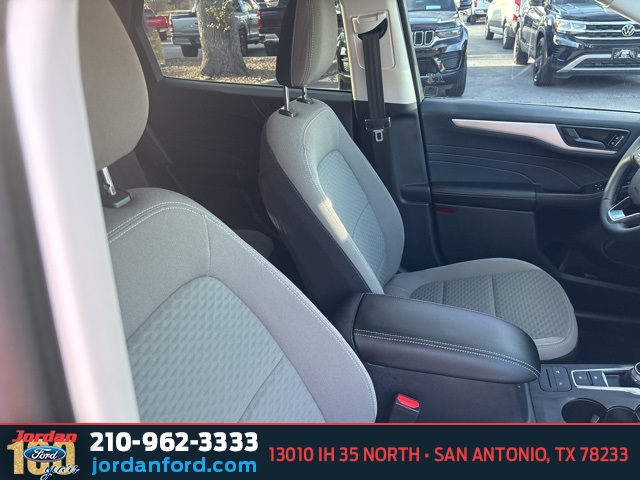 Used Car 2022 Ford Escape  Se For Sale Under $20,000 In San Antonio, Texas