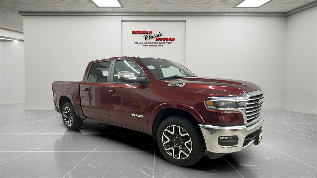 2025 RAM 1500 Laramie Crew Cab 4WD