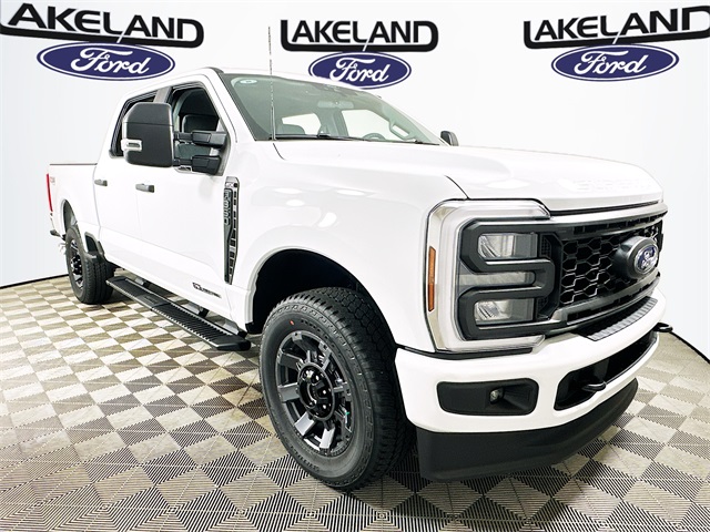 2026 Ford F-350 Super Duty XL Crew Cab 4WD