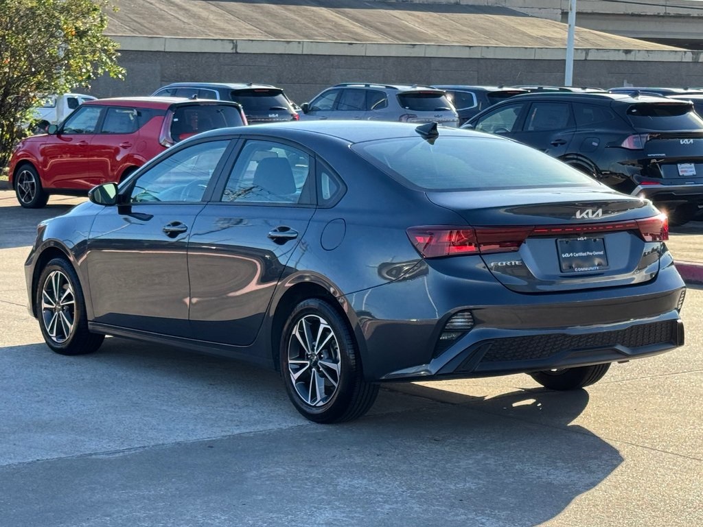 2024 Kia Forte LXS - 11