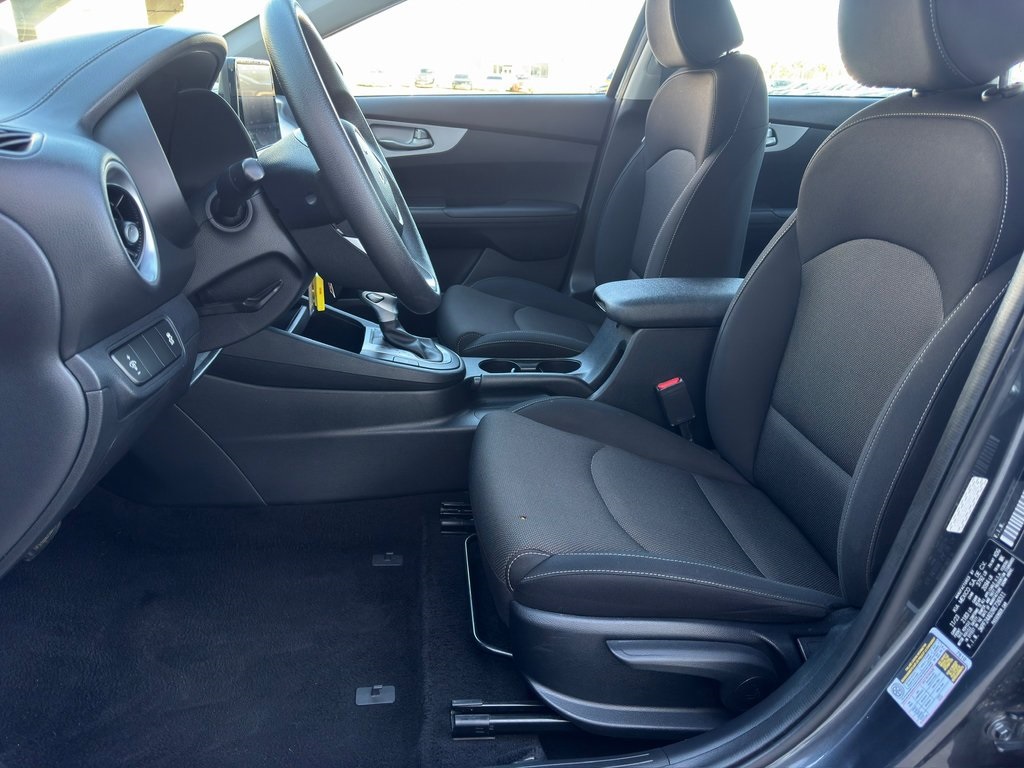 2024 Kia Forte LXS - 8