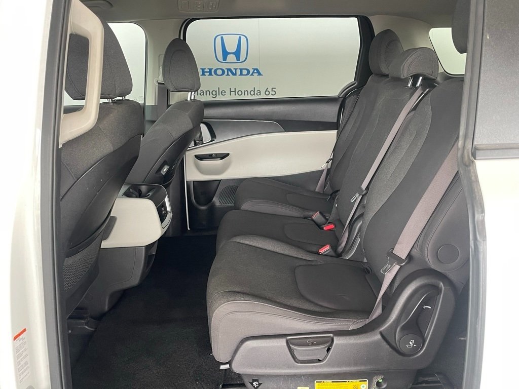 Thumbnail: 2024 Kia Carnival - 15