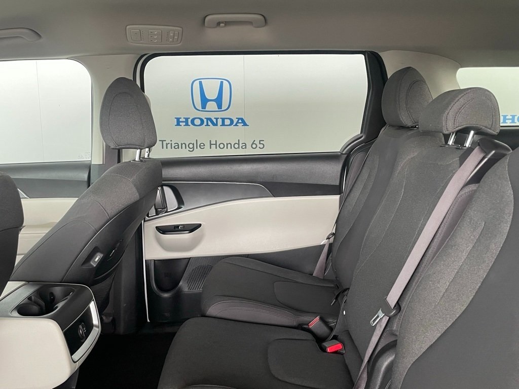 Thumbnail: 2024 Kia Carnival - 17