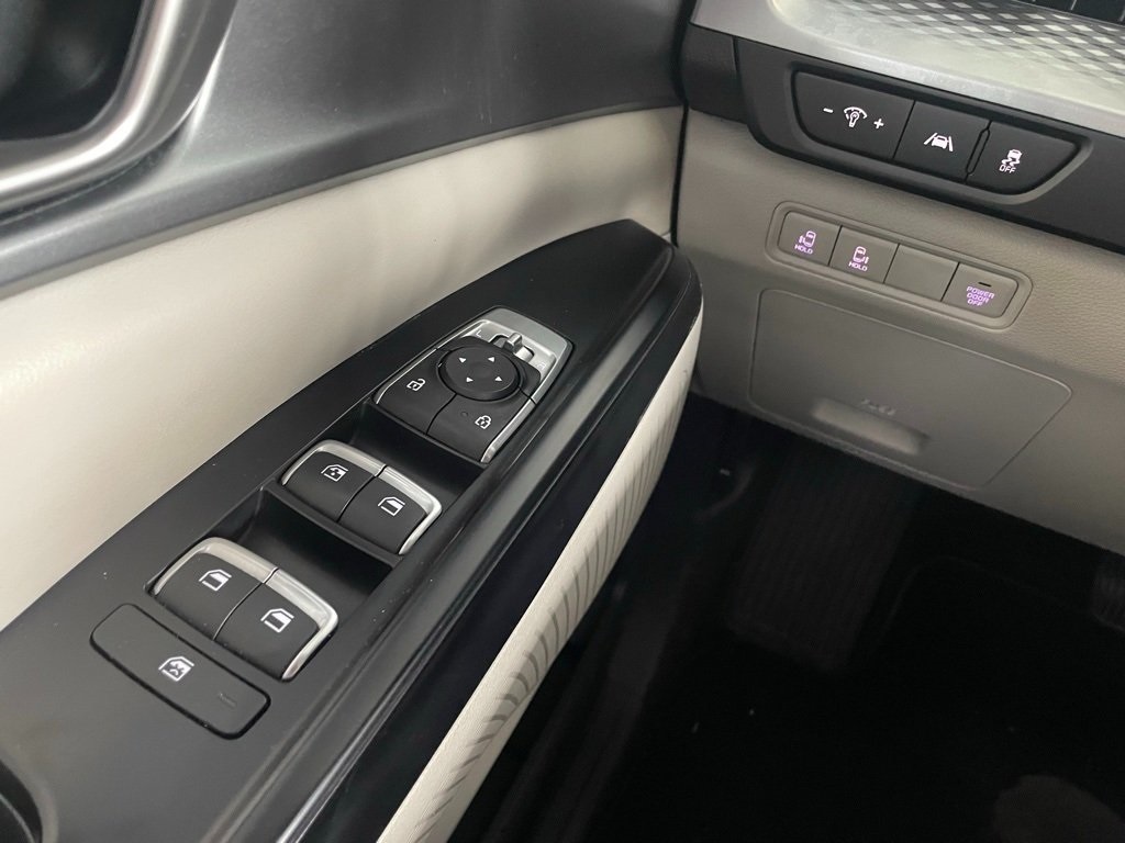 Thumbnail: 2024 Kia Carnival - 27