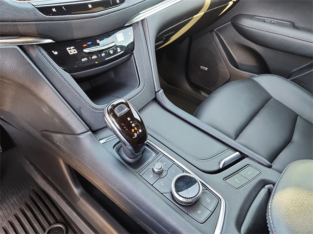 Used Car 2021 Cadillac Xt5  Luxury For Sale Under $25,000 In Plainview, Texas