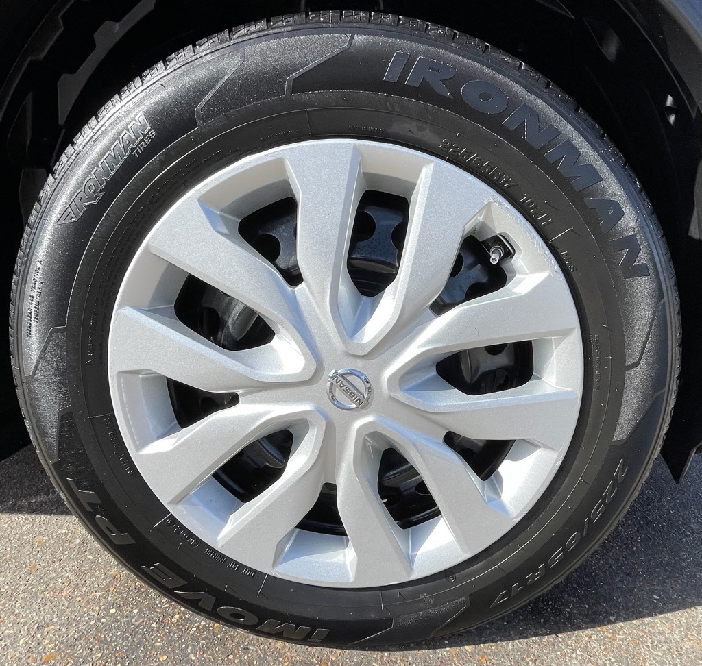 2016 Nissan Rogue S Blue at Autostrade