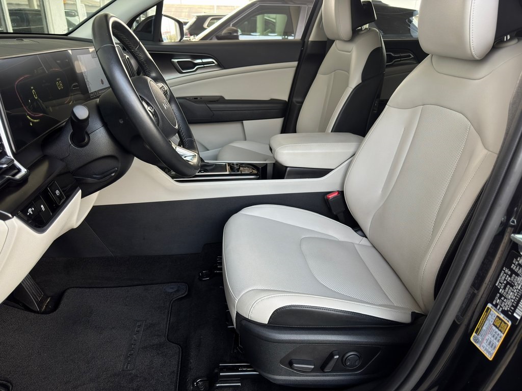 2025 Kia Sportage EX - 9
