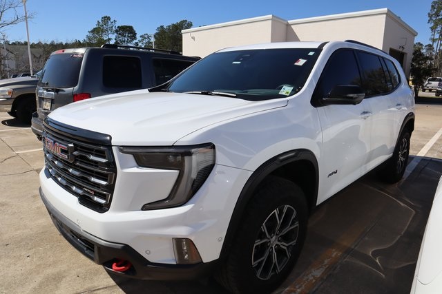 2024 GMC Acadia AT4 AWD