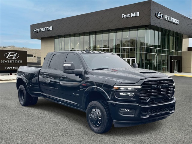 2025 RAM 3500 Limited Mega Cab DRW 4WD