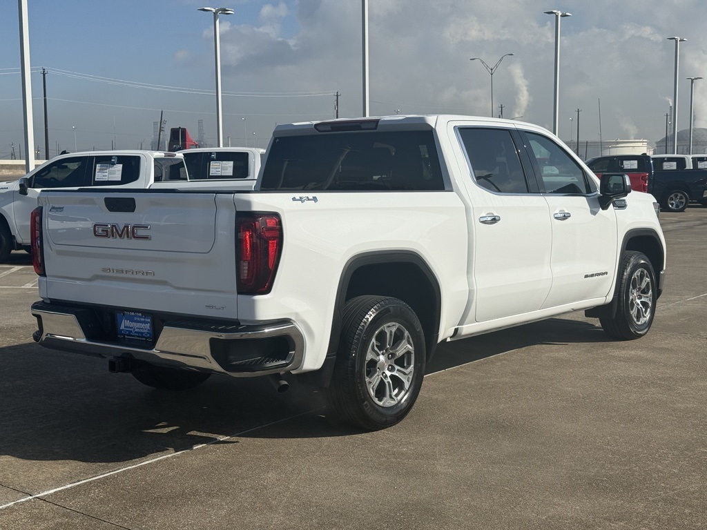 2024 GMC Sierra 1500 SLT - 9