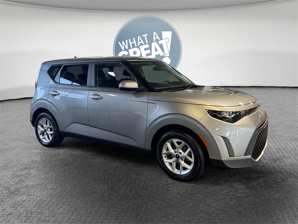 2024 Kia Soul LX FWD