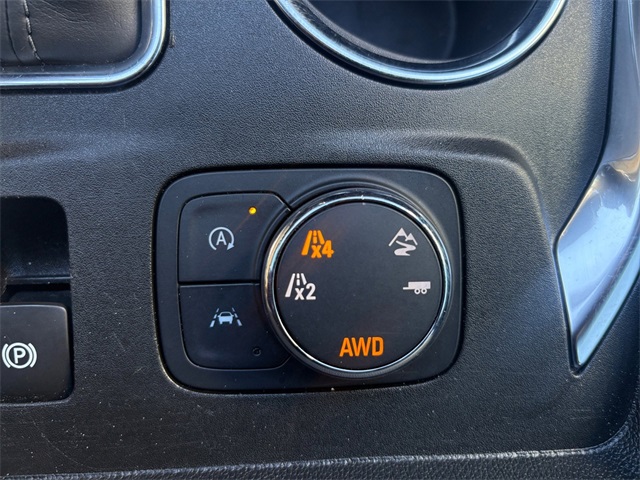 Used Car 2023 Chevrolet Traverse  Premier For Sale Under $40,000 In San Antonio, Texas