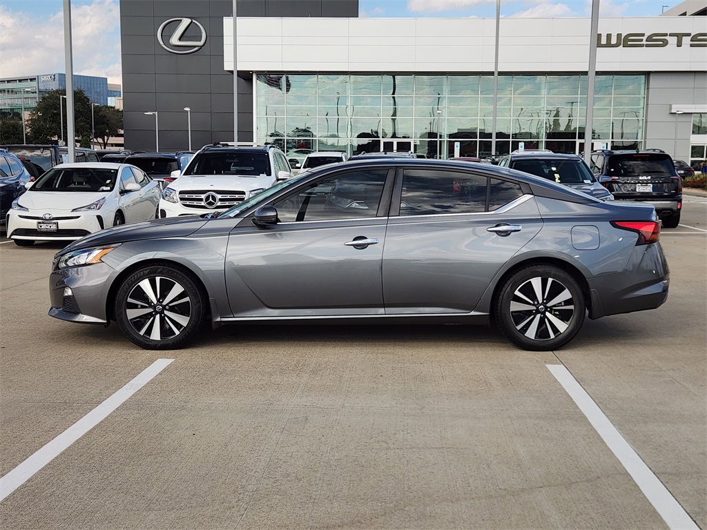 2021 Nissan Altima 2.5 SV Gray at Emmons Autoplex