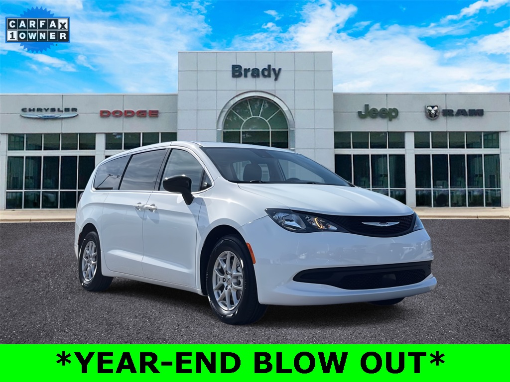 2024 Chrysler Voyager LX FWD