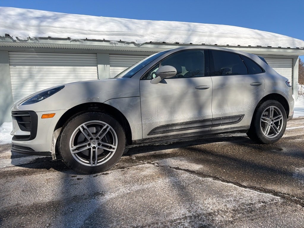 2025 Porsche Macan
