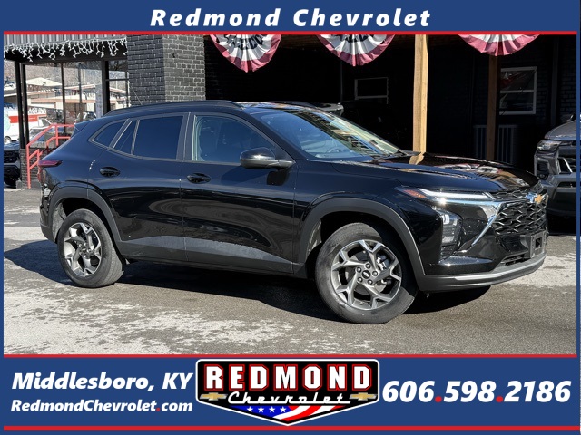 2025 Chevrolet Trax LT FWD