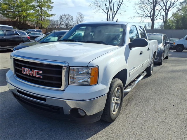 2009 GMC Sierra SLE's photo