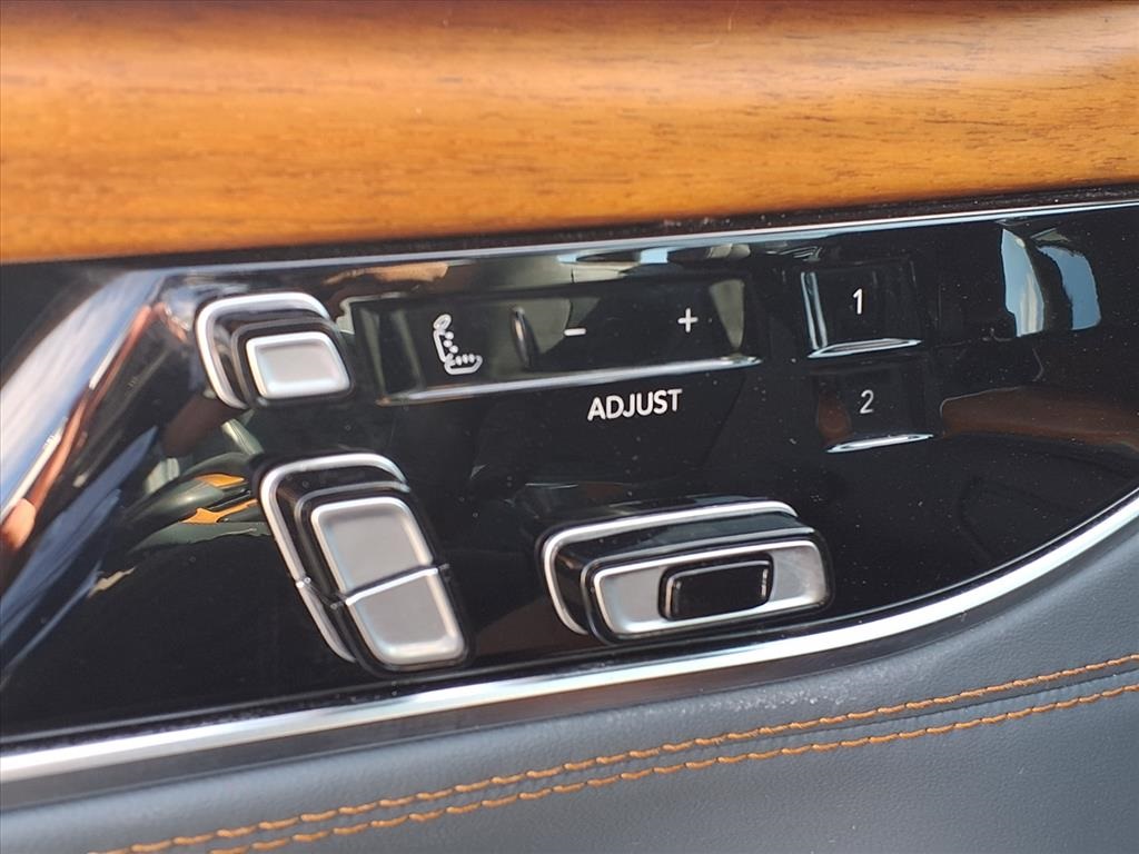 2022 Jeep Grand Wagoneer Series II White at Bayway Cadillac of The Woodlands