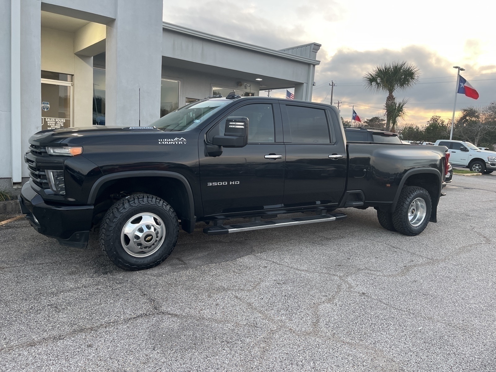 2020 Chevrolet Silverado 3500HD High Country Crew Cab 4WD