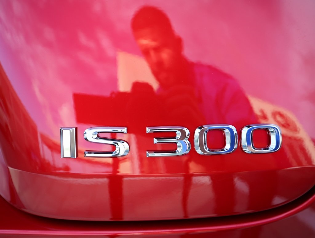 Thumbnail: 2025 Lexus IS - 24