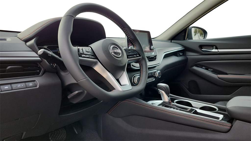 2025 Nissan Altima