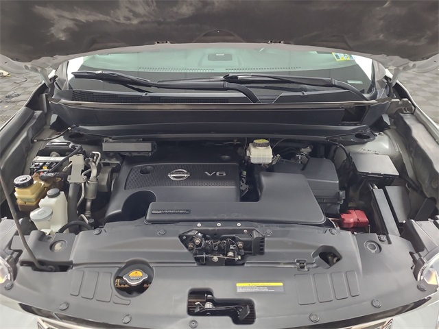 2015 – Nissan – Pathfinder