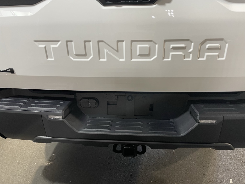 Thumbnail: 2025 Toyota Tundra - 17