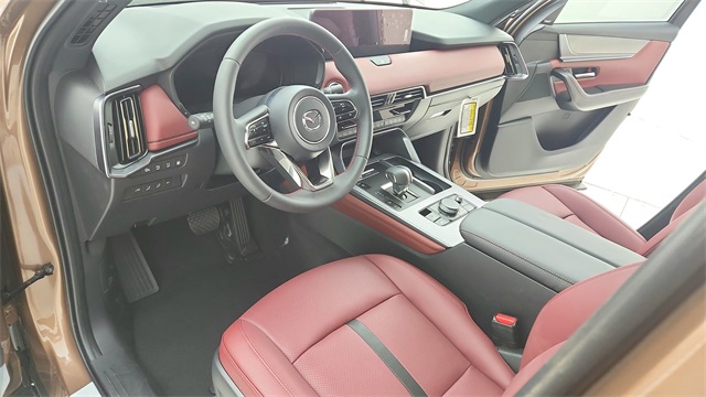 2025 Mazda CX-70 PHEV Premium Plus - 8