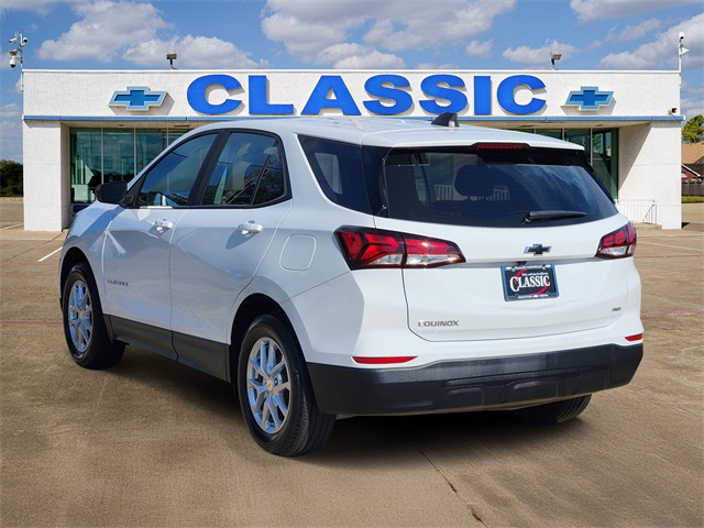 2022 Chevrolet Equinox LS - 4