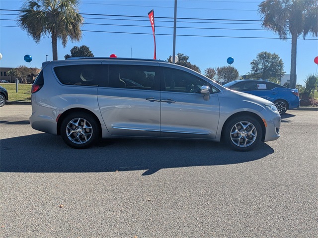2018 Chrysler Pacifica Limited Silver at Superior Kia