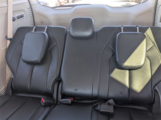 2018 Chrysler Pacifica Limited Silver at Superior Kia