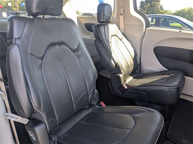 2018 Chrysler Pacifica Limited Silver at Superior Kia