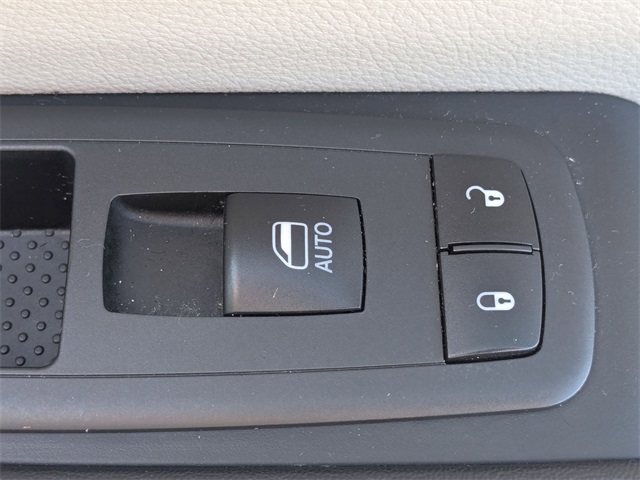 2018 Chrysler Pacifica Limited Silver at Superior Kia